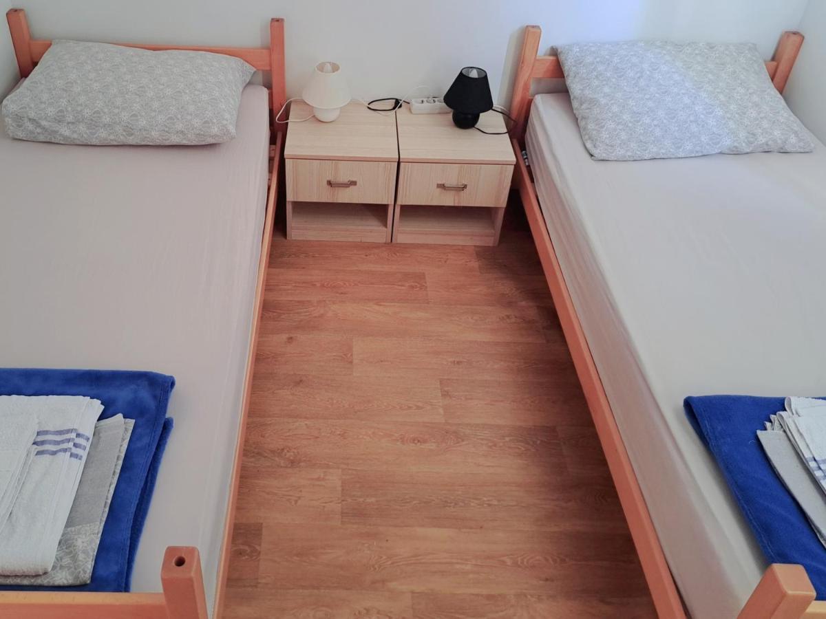 Doli Motel Stone Gardens מראה חיצוני תמונה